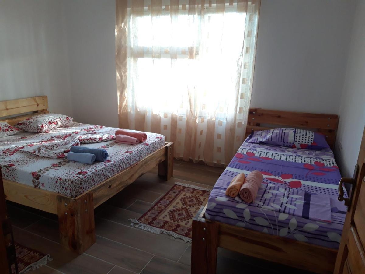 Bujtinat Skenderi Gjinar 2 Villa Екстериор снимка