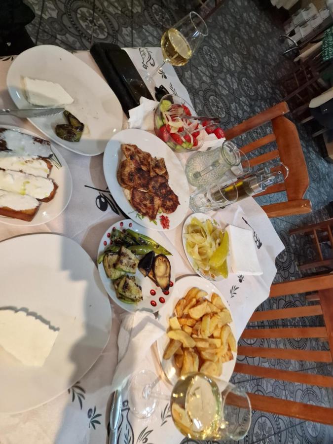 Bujtinat Skenderi Gjinar 2 Villa Екстериор снимка