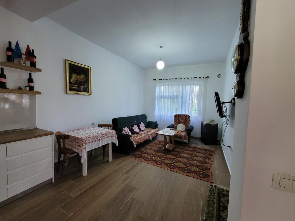 Bujtinat Skenderi Gjinar 2 Villa Екстериор снимка